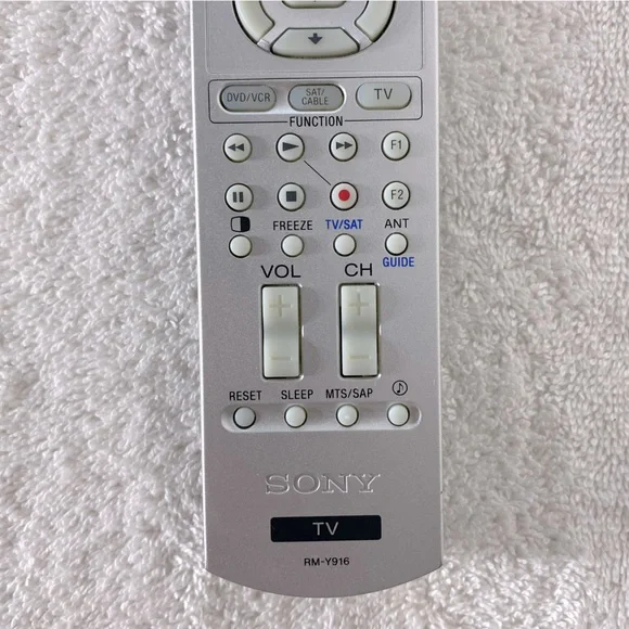 5/$35 Sony RM-Y915 TV Remote Control - Picture 6 of 15